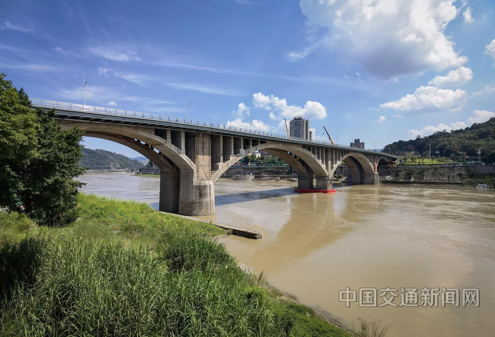 匠心筑橋，譽滿國際 宜賓岷江大橋加固改造工程榮膺國際橋梁大會獎項